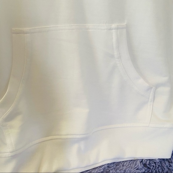 Jane and Delance Hoodie - Picture 2 of 7